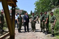 Chief of General Staff Visited Units of the Serbian Armed Forces which Provide Assistance to Population of Blace and Prokuplje