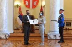 Minister Stefanović hands over 22 employment contracts