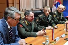 Minister Vulin meets Western Military District Commander General Zhuravlyov