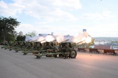 Почасна артиљеријска паљба поводом Дана Војске Србије
