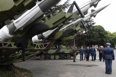 Министар Стефановић присуствовао свечаности поводом Дана рода артиљеријско-ракетних јединица за противваздухопловна дејства 