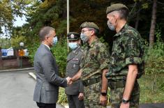 Minister Stefanović visits “Karaburma” Military Covid Hospital  