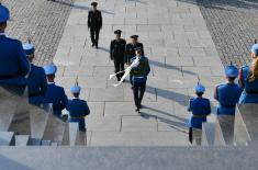 Vice-Chairman of the Chinese Central Military Commission lays a wreath at the Monument to the Unknown Hero on Avala