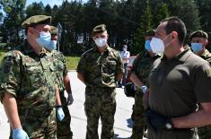 Ministar Vulin u Sjenici: Dokle god bude pretila opasnost od zaraze, Vojska Srbije će biti tu da pomogne i Sjenici i Tutinu i Novom Pazaru 