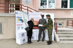 Бригада везе донирала војној ковид болници „Карабурма“ 5.000 заштитних маски 