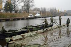 Podrška pontonira Rečne flotile u izgradnji brze pruge