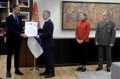 Minister Stefanović Received the Cross of Vozhd Đorđe Stratimirović