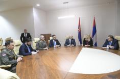 Minister Vučević meets with Cvijanović and Dodik in East Sarajevo