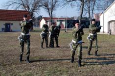 Military police officers undergo close protection training