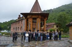 St. Vitus’ Day gathering of the families of fallen fighters with members of the Ministry of Defence and the Serbian Armed Forces