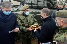 Председник Вучић: Захвалан сам свима који улажу много у нашу војску и верујем да ћемо додатним улагањима још оснажити нашу армију