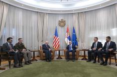 Deputy Prime Minister and Minister of Defence Vučević meets with U.S. Ambassador Hill