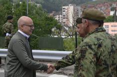 Minister Vučević arrives at Raška Garrison