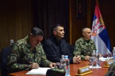 Minister of Defence meets representatives of the Army in Nis