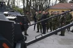 Minister Vučević visits Serbian Armed Forces Guard