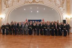 Minister Vučević presents medieval Serbian swords and sabres to officers who completed advanced training abroad