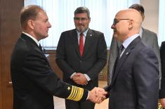 Sastanak ministra Vučevića sa komandantom Komande združenih snaga u Napulju admiralom Mančom