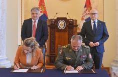 Telekom Srbija offers considerably cheaper mobile telephony services to members of Ministry of Defence and Serbian Armed Forces