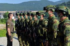 Министар Вулин: Припадници 72. бригаде за специјалне операције су у стању да савладавају најтеже препреке и увек су на располагању својој земљи 