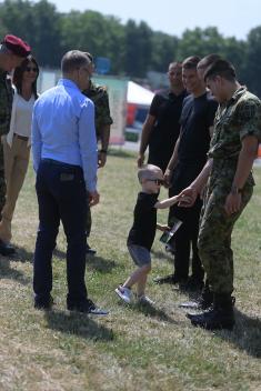 Minister Stefanović Visits Military Academy Cadets at Ada Ciganlija