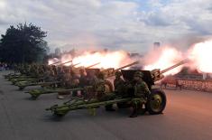 Почасна артиљеријска паљба поводом Дана победе