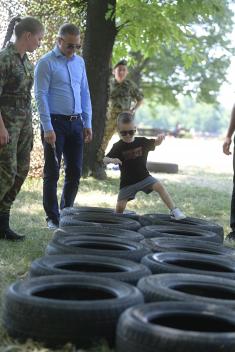 Minister Stefanović Visits Military Academy Cadets at Ada Ciganlija