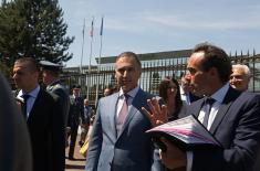 Minister Stefanović visits Dassault Aviation development centre in Paris
