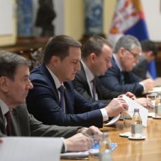 Meeting between ministers Stefanović and Ružić to discuss drafting of new law on military education