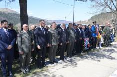 Minister Vučević lays wreath to commemorate Remembrance Day for Victims of NATO Aggression