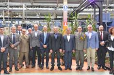 The Minister of Defence Visited the Company “Beretta” in Milan