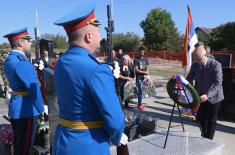 Minister Vučević unveils memorial plague, lays wreath at war volunteer Janoš Rauk’s grave