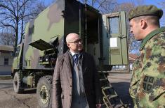 Minister Vučević visits 1st Army Brigade