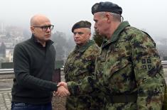 Ministar Vučević i general Mojsilović obišli pripadnike vojske i policije 