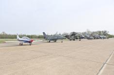 President Vučić visits fighter aviation unit on standby in Batajnica