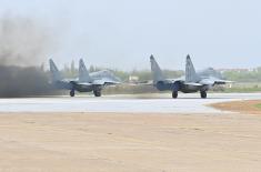 President Vučić visits fighter aviation unit on standby in Batajnica