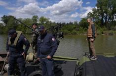 Minister Stefanović Visited Members of River Flotilla 