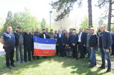 Minister Vučević lays wreath at monument to fallen soldier of Battle of Košare Tibor Cerna