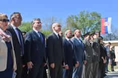 Minister Vučević unveils monument to soldiers killed in 1990s wars in Bačka Topola