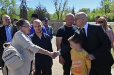 Minister Vučević unveils monument to soldiers killed in 1990s wars in Bačka Topola