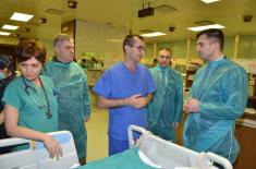 Ministers Đorđević and Stefanović Visited the Injured Firemen at the Military Medical Academy