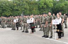 Minister Vučević presents trophy to MP units