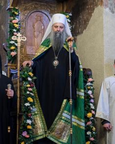 Ministar Stefanović prisustvovao dočeku patrijarha Porfirija u manastiru Mileševi