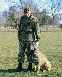 Minister Stefanović visits Dog Training Centre in Niš