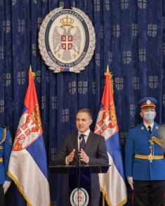 Minister Stefanović presents scholarships