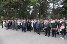 Polaganje venaca na spomen obeležje poginulim pripadnicima 549. motorizovane brigade