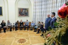 Prime Minister Vucic received Colonel Zoran Stojiljkovic with family