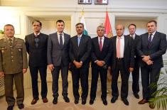 Министар одбране примио делегацију Пакистана