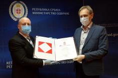 Annual awards for the best scientific research project and doctoral dissertation