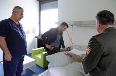 The Minister of Defence Visited the Injured at the MMA