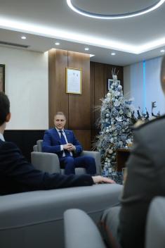 Амбасадор Боцан–Харченко уручио медаљу „Ростеха“ министру Стефановићу 